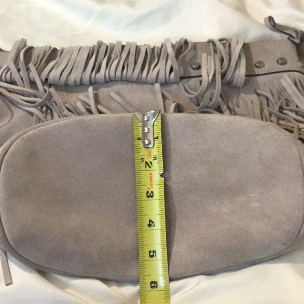 EUC Michael Kors Fringe Messenger Fringe Bag - Picture 13 of 16